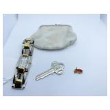 COLLEZIO QUARTZ JAPAN MOVT WATCH KEY AND CHOIR