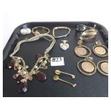 HINGED TWO TONE METAL BRACELET TIMEX GOLD TONE