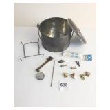 SMALL METAL BUCKET WITH HANDLES SHOESTRINGS