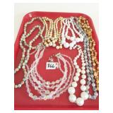 RETRO BEADED NECKLACES WHITE YELLOW BLUE GREEN