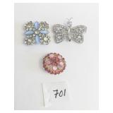 RHINESTONE PIN BROOCH WITH BLUE MARQUIS SHAPE