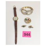 12K GF CIRCLE PIN WITH SCARABS 12 GF EARRINGS