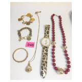 CHICOS WRISTWATCH LEOPARD BAND BRACELETS RED