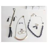 GOLD TONE BAR PENDANT NECKLACE EARRING SET BLACK