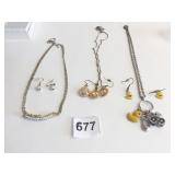 PENDANT NECKLACES EARRINGS RHINESTONES DUCK BABY