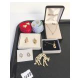 BOXED NECKLACES EARRINGS RHINESTONE LEOPARD PIN