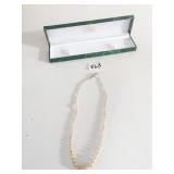 SINGLE STRAND GLASS PEARLS SOME RUBBING WITH