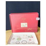 LENOX SANTA TRAY NIB
