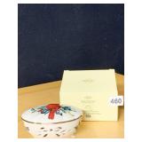 WINTER GREETINGS PIERCED COVERED BOX NIB $43.00