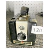 BROWNIE HAWKEYE CAMERA