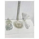 CLEAR GLASS FAN VASE, GLASS WOMAN WITH 2 DOGS