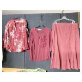 SUSAN GRAVER 1X BLOUSE AND 20W SKIRT, ROMAN TOP