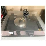 TURN TABLE LINNAXIX MODEL #00263, SMALL CRACK ON