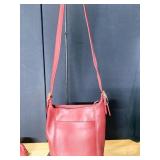 RED LEATHER SLIM MEDIUM COACH BAG - OUTSIDE