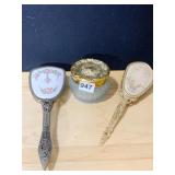DRESSER POWDER BOX AND 2 HAIRBRUSHES