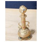 METAL CAT PEN HOLDER W/ GEMSTONES MISSING 1 EYE