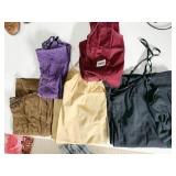 TANK TOP LARGE INCLUDING ANNE TAYLOR