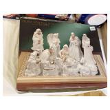 NATIVITY SET IN BOX PORCELAIN NATIVITY SET OF 12