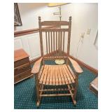 CRACKER BARREL ROCKING CHAIR VERY NICE CONDITION