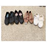 4 PAIRS WOMEN SHOES SZ. 7.5