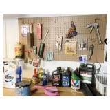 ASSORTED CONTENTS INCLUDING ROUND UP, OILS ETC.