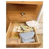 VARIOUS POTHOLDERS, TRIVETS, ETC.