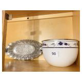 KOBE KITCHEN FLORAL MIXING BOWL & WORLD HAND