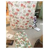 CHRISTMAS THEMED TABLECLOTH