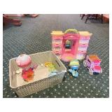 FISHER PRICE SNAP N STYLE FASHION WARDROBE AND