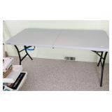 FOLDING 5 FT TABLE