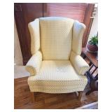 YELLOW AND NAVY-BLUE TUFTED BACK ARMCHAIR CLEAN