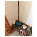 PUSH BROOM AND POLISH FOR FLOORS