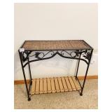 ENTRY TABLE 24" X 24" X 9"