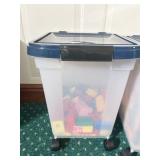 BEEN WITH BUILDING BLOCKS IT LOOKED TO BE LEGO