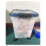 TOTE WITH WOOD BUILDING BLOCKS COULD BE FROM A