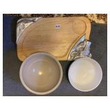 WOOD SERVING TRAY, BOWLS, ETC.