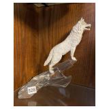 FRANKLIN MINT PORCELAIN FIGURINE ON CRYSTAL LARGE