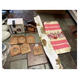 VINTAGE SHOWER CURTAIN DOGHOUSE COASTER SET