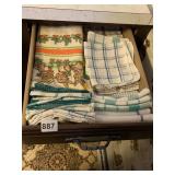 KITCHEN TOWELS