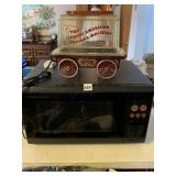 MICROWAVE AND POPCORN MAKER