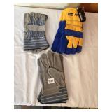 THREE PAIRS OF GLOVES INCLUDING NORTH POLE