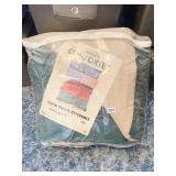 NEW GREEN AND BEIGE REVERSIBLE QUEEN SIZE