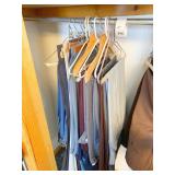 APPROX 20 PAIRS OF MENï¿½S SLACKS, SOME NWT, APPROX