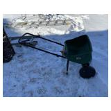SCOTTS SPREADER