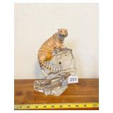 FRANKLIN MINT FINE PORCELAIN TIGER FIGURINE ON