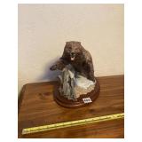 FRANKLIN MINT GRIZZLY BEAR ON BASE, FINE
