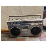 JVC MULTI MUSIC SCANNER W/ CASSETTE RECORDER