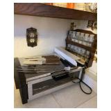 TOASTER OVEN AND NEW KNIVES