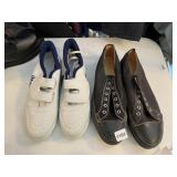 2 PAIRS OF SZ. 10.5 SHOES INCL. OFFICIAL RANDY