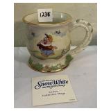 SNOW WHITE AND 7 DWARFS LENOX COLLECTOR MUG NEW